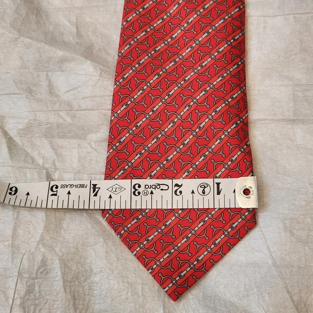 Vintage HERMÈS Paris Silk Tie Red Gold Equestrian Bit Buckle Pattern 5644 EA